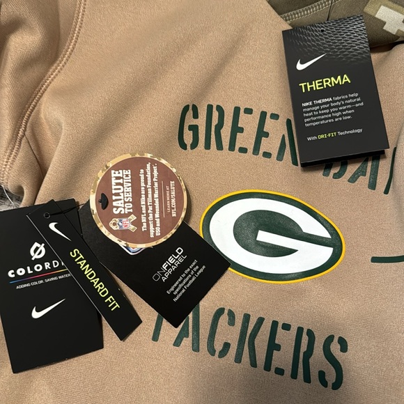 Nike Tops - Green Bay Packers Nike Sweatshirt